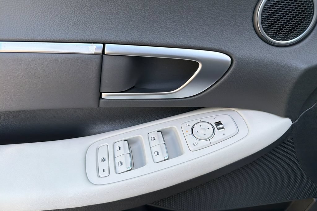 New 2026 Hyundai Sonata Blue FWD image 8