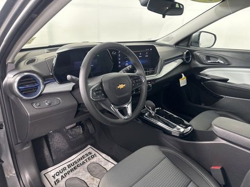 New 2026 Chevrolet Trax LT w/ Driver Confidence Package image 20