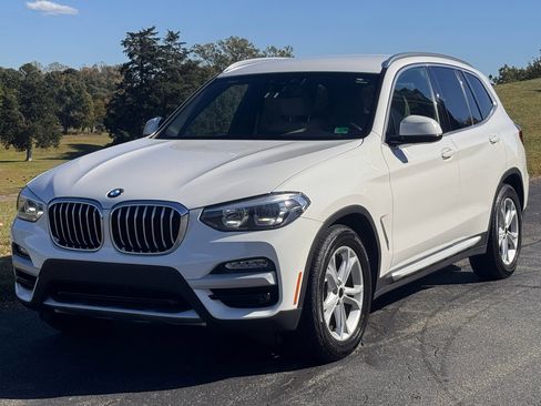 Used 2019 BMW X3 sDrive30i image 2