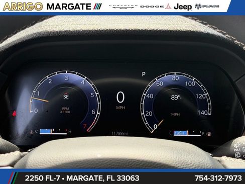 Used 2025 Jeep Grand Cherokee Limited w/ Black Appearance Package RWD image 22