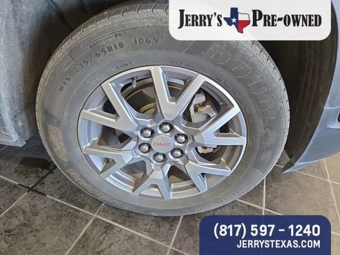 Used 2020 GMC Acadia SLT FWD image 4