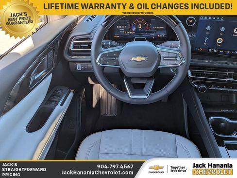 New 2026 Chevrolet Traverse High Country FWD image 16