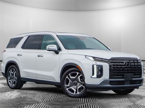 Used 2023 Hyundai Palisade Limited FWD image 1