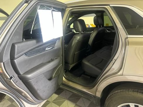Used 2023 Cadillac XT5 Premium Luxury AWD/4WD image 31