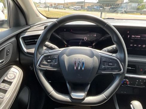 Used 2024 Buick Encore GX Sport Touring image 32