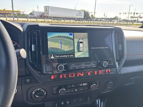 Certified 2025 Nissan Frontier PRO-4X w/ Pro Premium Package AWD/4WD image 27
