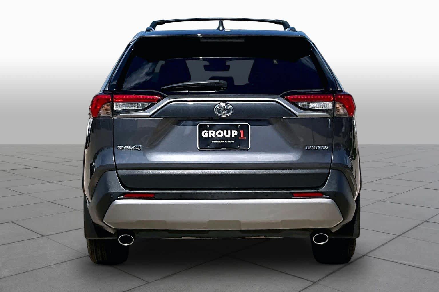 Used 2023 Toyota RAV4 Limited FWD image 5