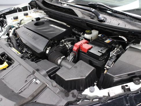 Used 2023 Nissan Rogue SV FWD image 12