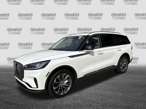 Used 2025 Lincoln Aviator Reserve AWD/4WD image 5