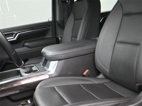 Used 2024 Chevrolet Silverado 3500 LTZ w/ LTZ Convenience Package image 6