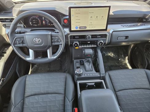 Used 2024 Toyota Tacoma TRD Off-Road w/ TRD Off Road Premium Package AWD/4WD image 27