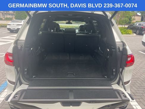 Certified 2022 BMW X7 xDrive40i w/ M Sport Package AWD/4WD image 16
