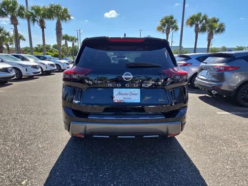 Used 2024 Nissan Rogue SL w/ SL Premium Package FWD image 7