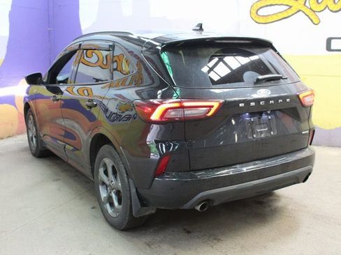 Used 2023 Ford Escape ST-Line image 6