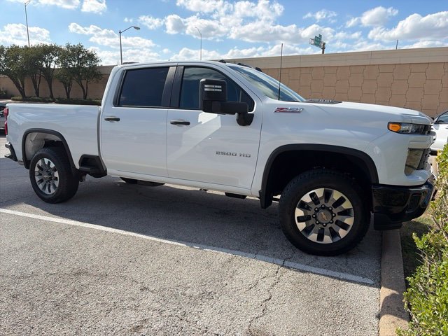 Used 2025 Chevrolet Silverado 2500 Custom w/ Custom Value Package AWD/4WD image 1