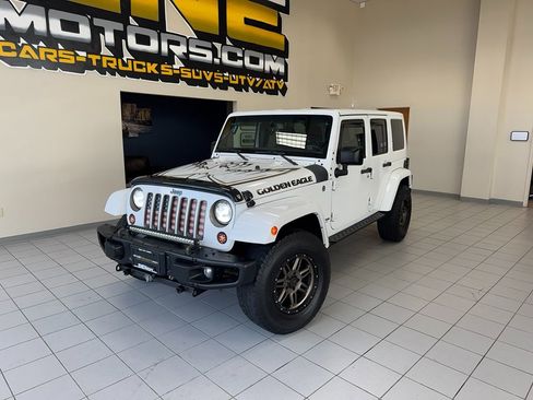 Used 2018 Jeep Wrangler Golden Eagle image 38