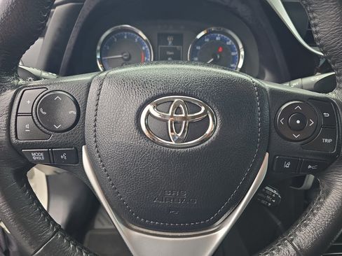 Used 2018 Toyota Corolla XSE w/ Carpet Mat Package (TMS) FWD image 25