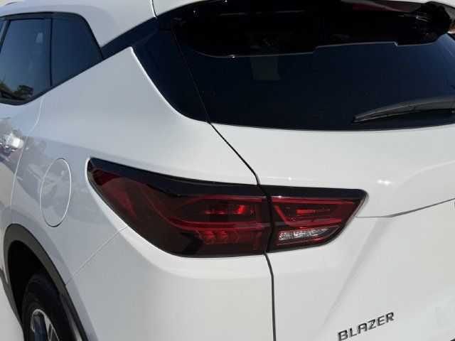 New 2026 Chevrolet Blazer LT w/ Convenience Package FWD image 12