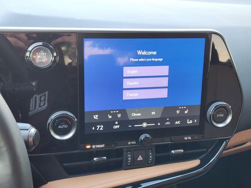 Used 2024 Lexus NX 250 FWD w/ Premium Package image 18