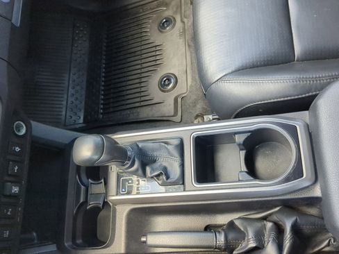 Used 2023 Toyota Tacoma Limited AWD/4WD image 20
