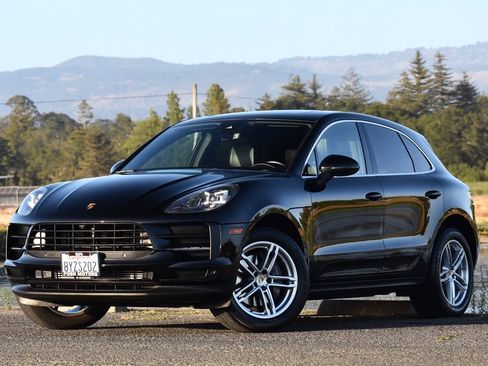 Used 2021 Porsche Macan AWD/4WD image 9
