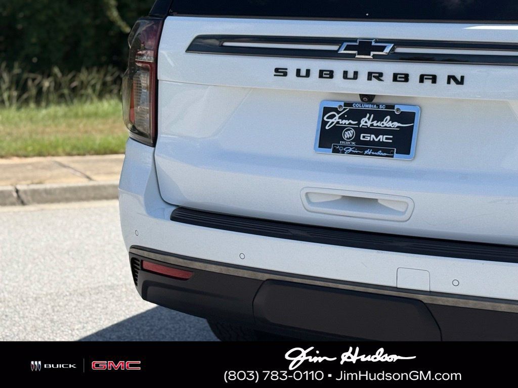 Certified 2021 Chevrolet Suburban Z71 w/ Rear Media and Nav Package AWD/4WD image 17