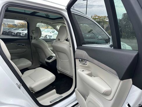 Used 2025 Volvo XC90 B6 Plus w/ Protection Package Premier image 13