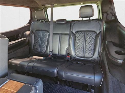 Used 2022 Jeep Grand Wagoneer Series III w/ Rear Seat Video Group 1 image 23