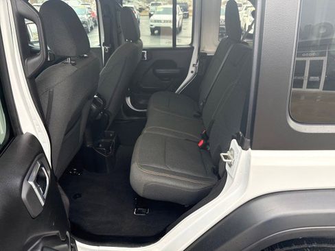 Used 2024 Jeep Wrangler Sport S image 8