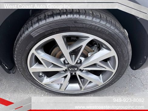 Used 2020 Kia Niro Touring FWD image 20