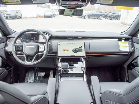 New 2026 Land Rover Range Rover Sport SE image 17