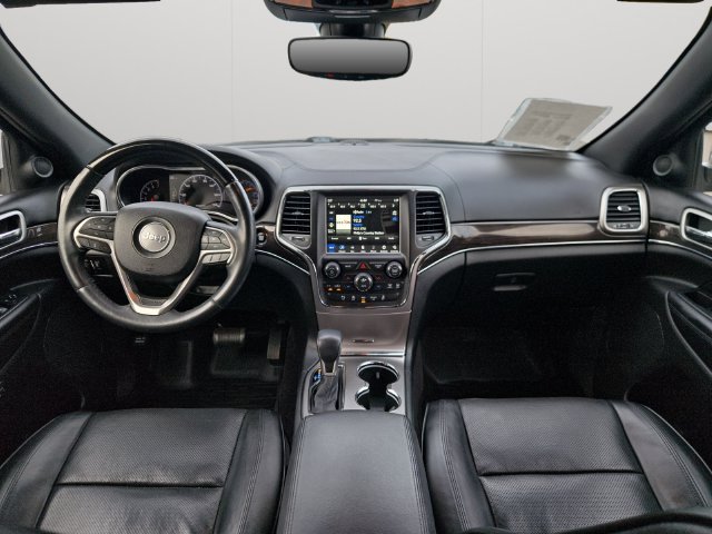 Used 2018 Jeep Grand Cherokee Overland AWD/4WD image 18