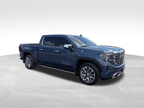 Used 2025 GMC Sierra 1500 Denali w/ Denali Reserve Package AWD/4WD image 28