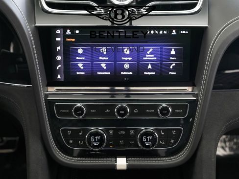 Used 2023 Bentley Bentayga Speed image 38