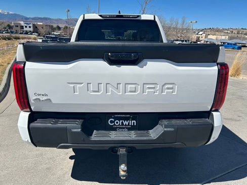 Used 2022 Toyota Tundra SR5 w/ SR5 Convenience Package AWD/4WD image 7