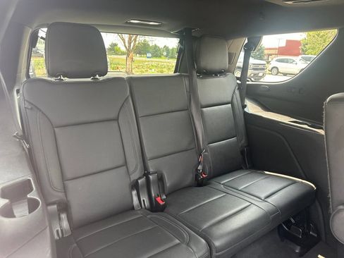 Used 2024 Chevrolet Tahoe Z71 w/ Luxury Package AWD/4WD image 28
