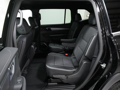 New 2026 Buick Enclave Preferred w/ LPO, Floor Liner Package image 22