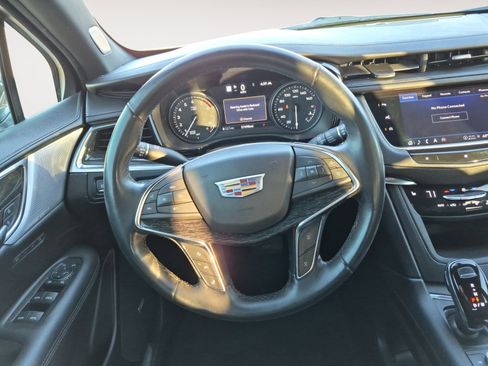 Used 2021 Cadillac XT5 Premium Luxury image 13