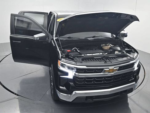 Used 2022 Chevrolet Silverado 1500 LT AWD/4WD image 58