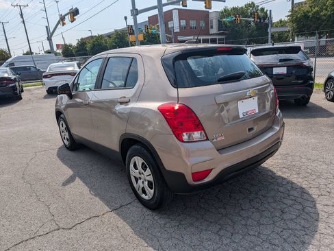 Used 2018 Chevrolet Trax LS FWD image 8