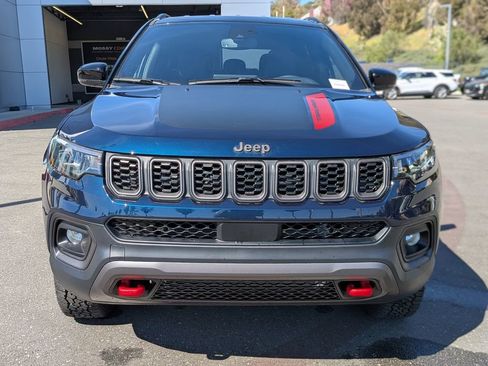 New 2026 Jeep Compass Trailhawk w/ Trailer Tow Group AWD/4WD image 12