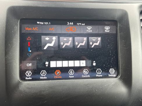 Used 2021 Jeep Cherokee Latitude FWD image 52