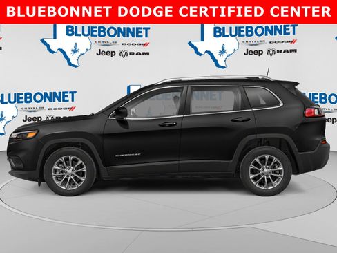 Used 2019 Jeep Cherokee Latitude Plus FWD image 3
