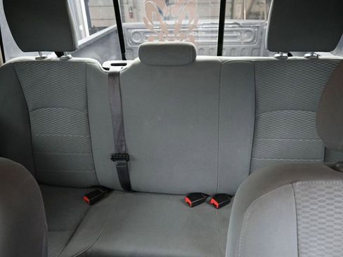 Used 2019 RAM 1500 Classic SLT image 32