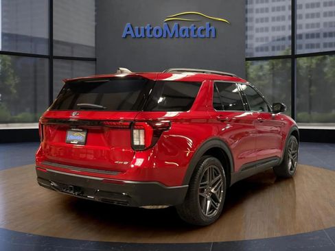 Used 2025 Ford Explorer ST-Line w/ Premium Package image 11