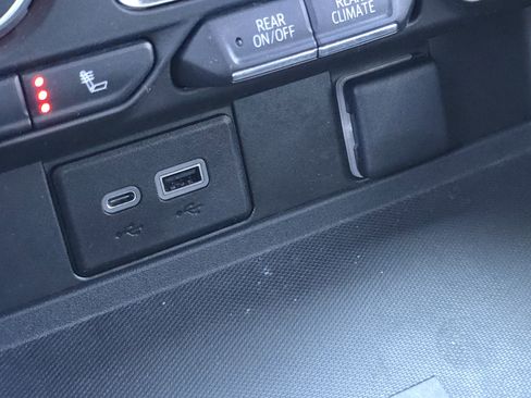 Used 2021 Chevrolet Tahoe LT AWD/4WD image 11