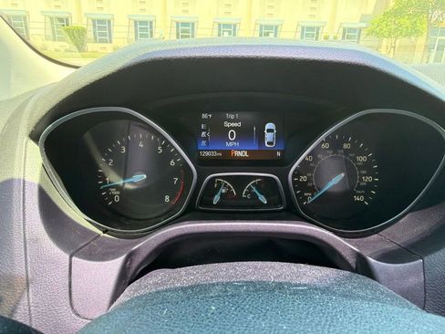 Used 2016 Ford Focus SE FWD image 14