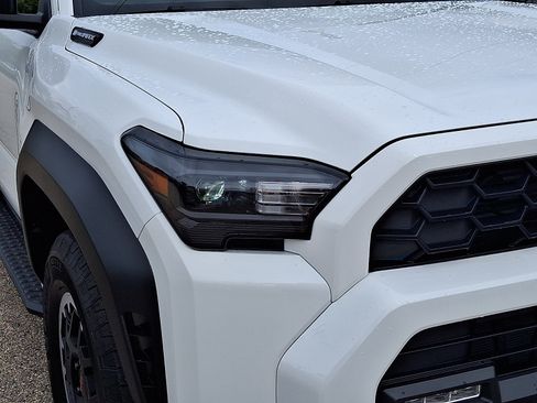 Certified 2026 Toyota 4Runner TRD Off-Road Premium AWD/4WD image 9
