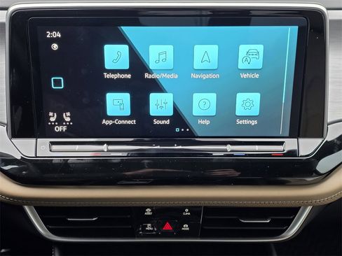 New 2026 Volkswagen Atlas Cross Sport SE image 13