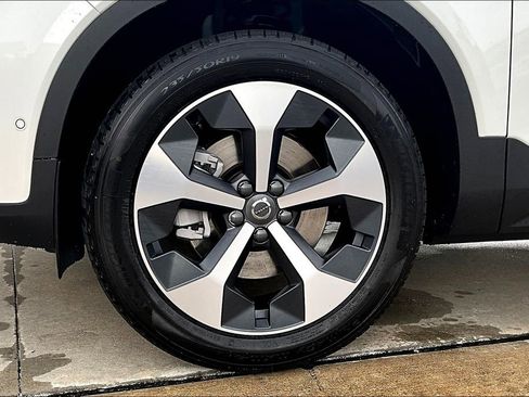 New 2026 Volvo XC40 B5 Plus w/ Protection Package Premier image 30